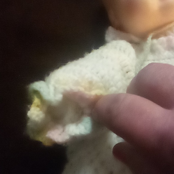 Vtg Wood cradle/crib w/doll - Picture 8 of 10